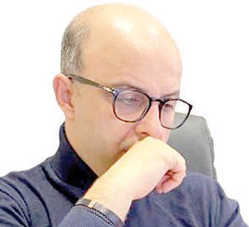 مبارزه با کالاهای تقلبی در ساماندهی توزیع پوشاک، کیف و کفش