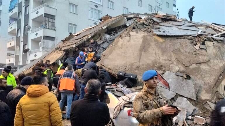 خبر مهم از دانشجویان ایرانی ترکیه بعد از زلزله شدید