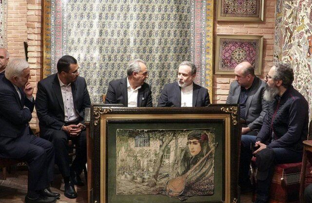 حضور عراقچی در بازار تبریز