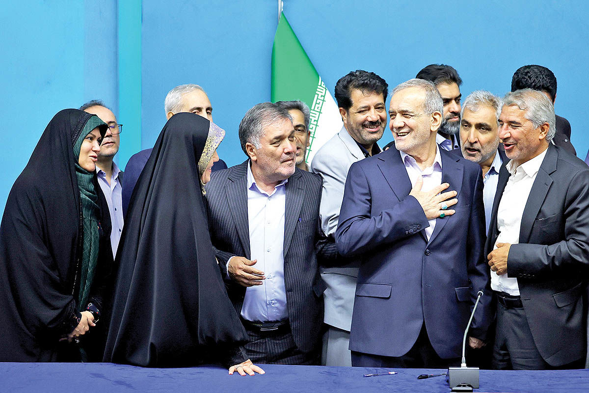 از طرح ناترازی‌ها تا انتقاد از پیامک‌های حجاب