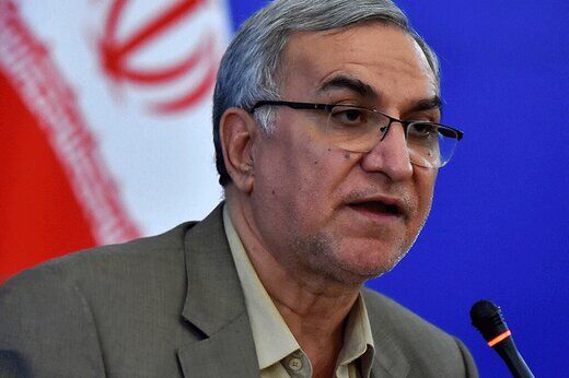 وزیر بهداشت تاکید کرد: همه افراد بالای ۱۲ سال یک دز واکسن یادآور را تزریق کنند