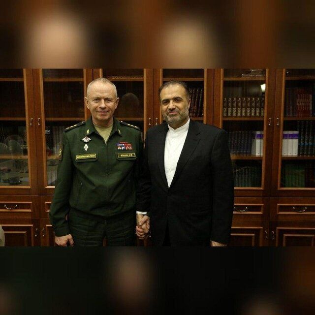 رایزنی سفیر ایران و وزیر دفاع روسیه در زمینه‌های دفاعی و نظامی