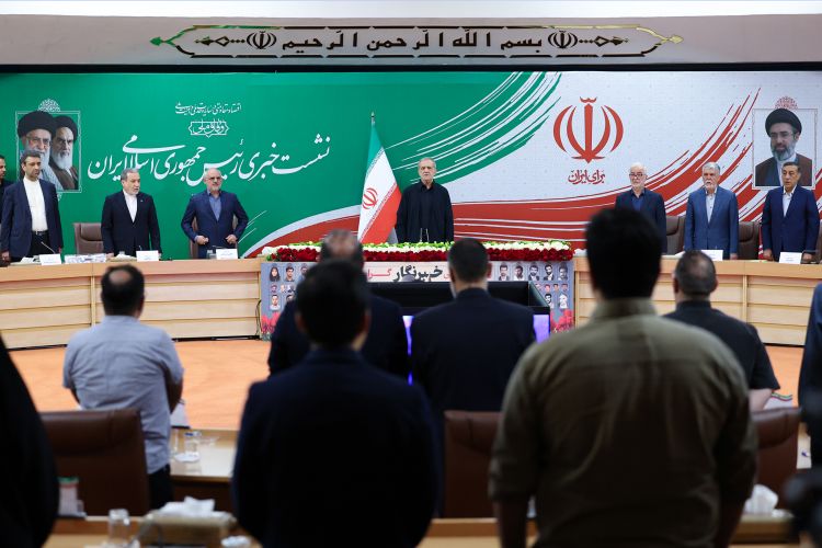 پزشکیان: گفت‌وگوها آمریکا را مجبور به همراهی کرد/ هنر، آوردن نگاه‌های مشترک به میدان است