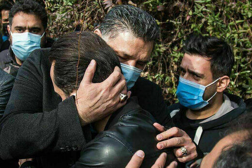 دایی: هرگز با علی کریمی قهر نبوده ام
