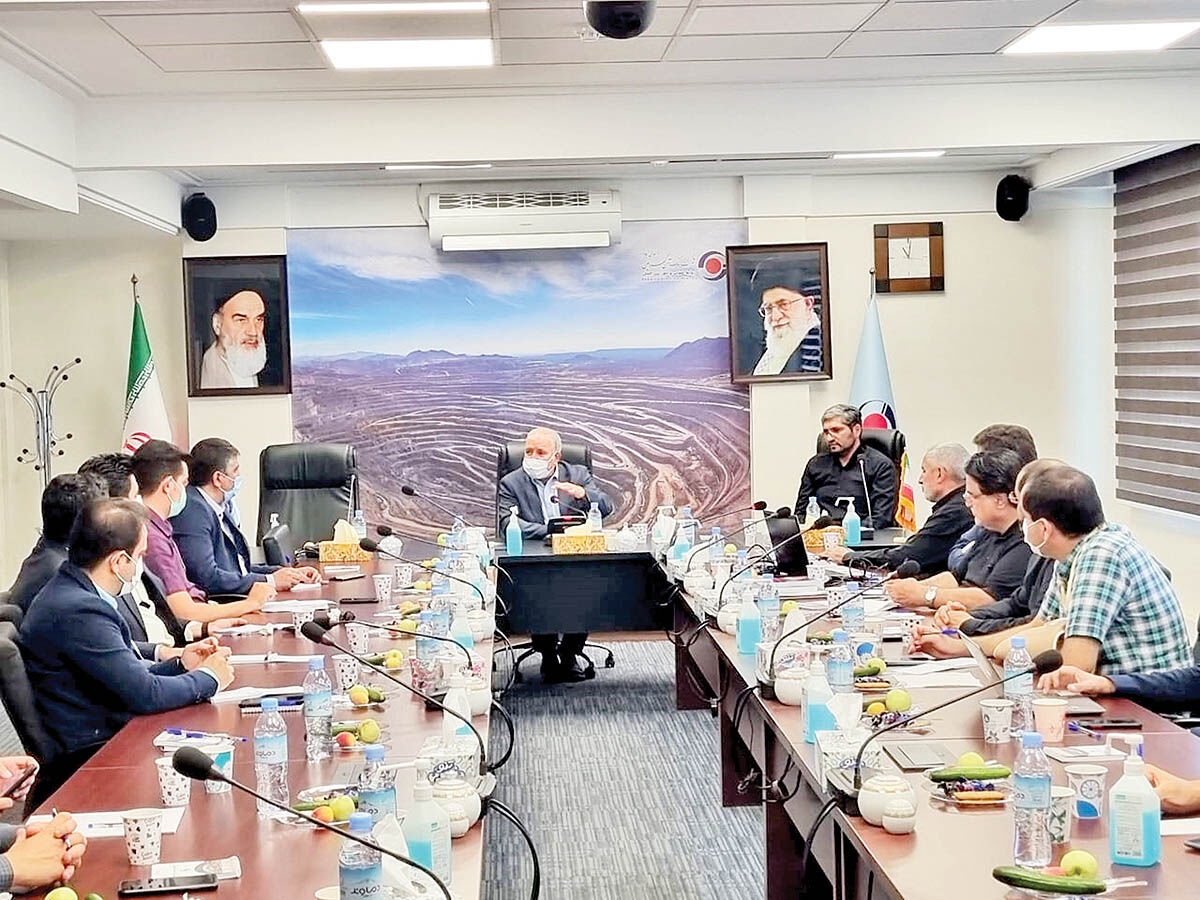 جلسه توسعه بومی‌‌‌سازی و ساخت داخل در صنایع معدنی