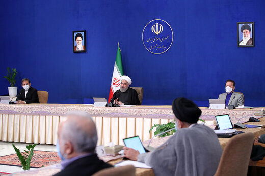 روحانی: کاندیداها انگار در ایران نبوده‌اند و از کره مریخ آمده‌اند/ با آمار دروغ نمی شود واقعیت را بهم زد