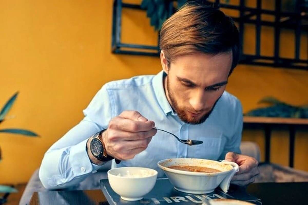 هشدار؛ اگر در این تایم روز غذا بخورید پیر و زشت می‌شوید 