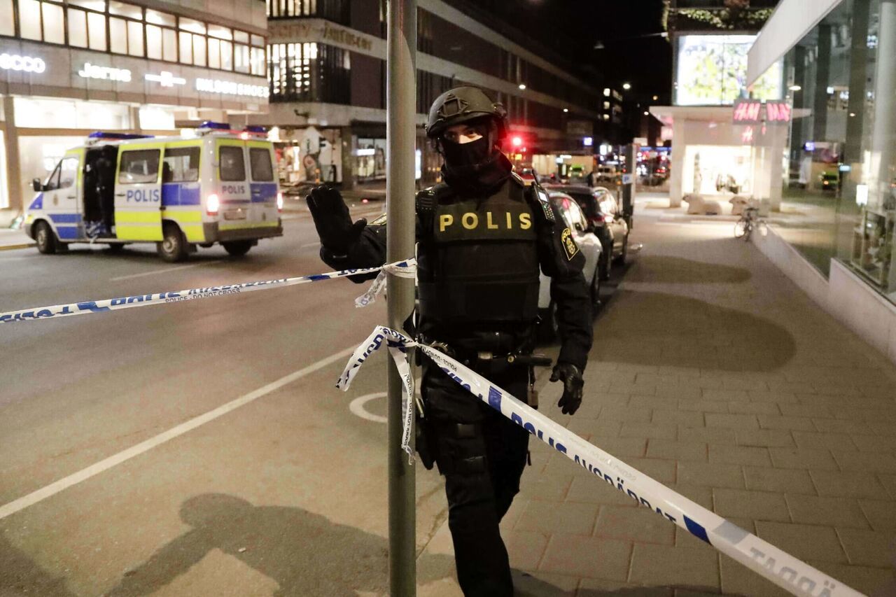 حمله افراد نقاب‌پوش به نشست سیاسی در سوئد 