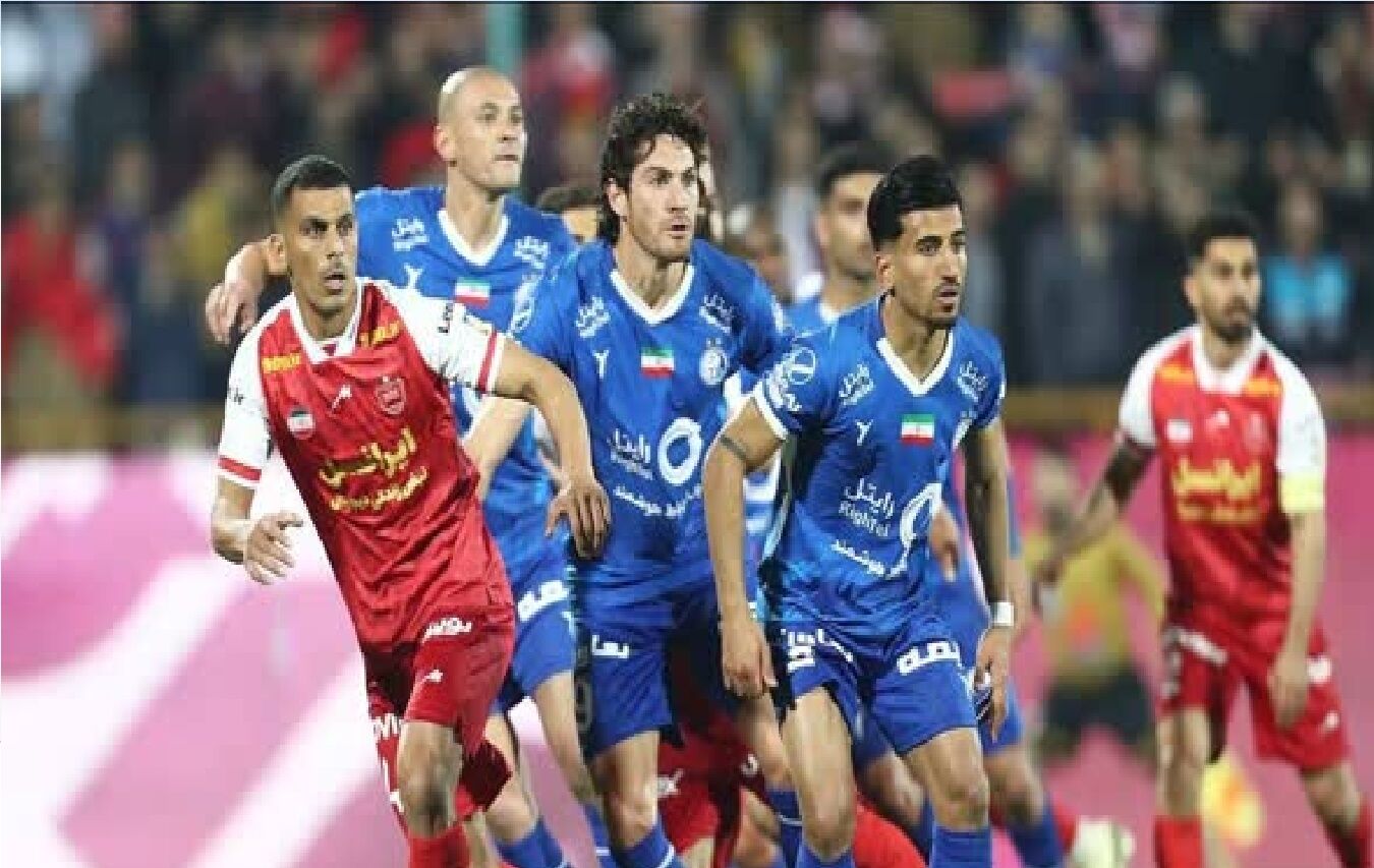 دقایق حساس نیمه اول دیدار استقلال-پرسپولیس