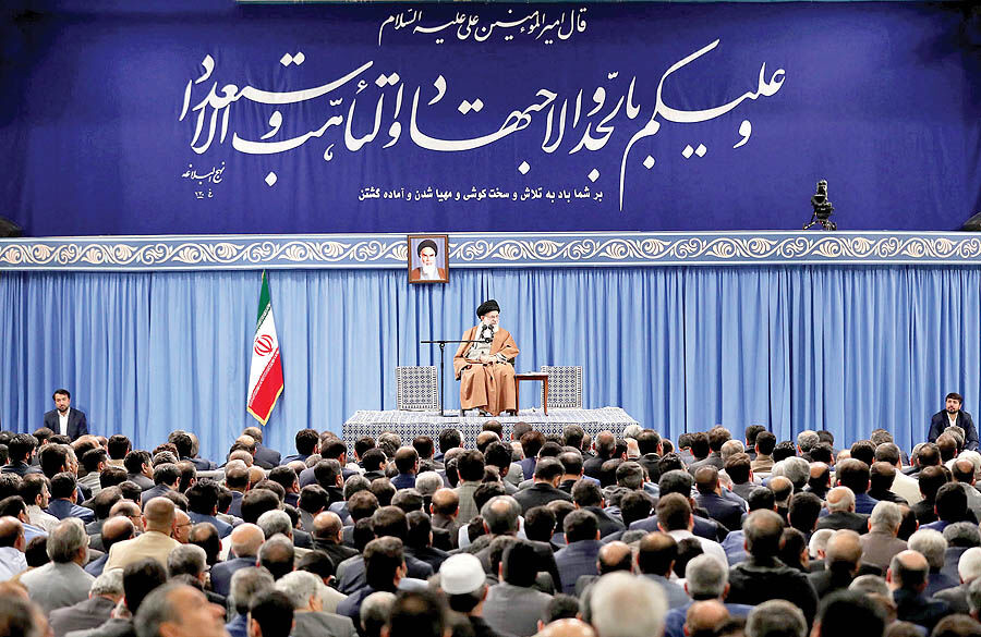 دیدار تولیدکنندگان، کارآفرینان و فعالان اقتصادی با رهبر انقلاب