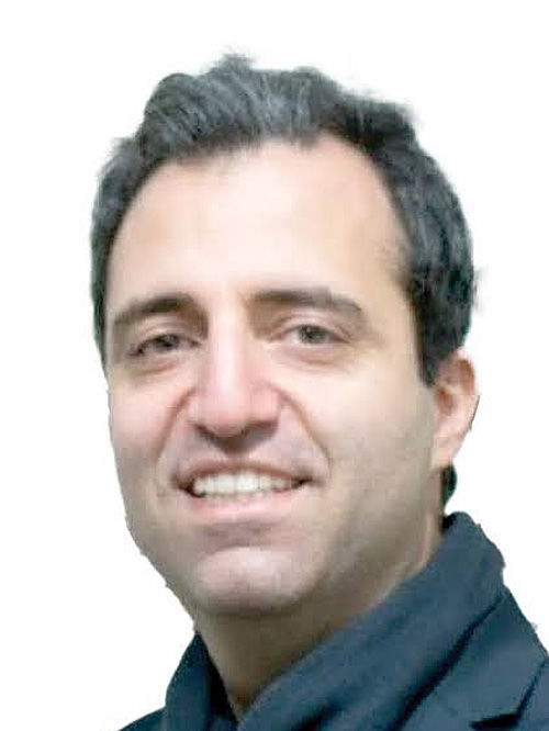 پویا  فیروزی
