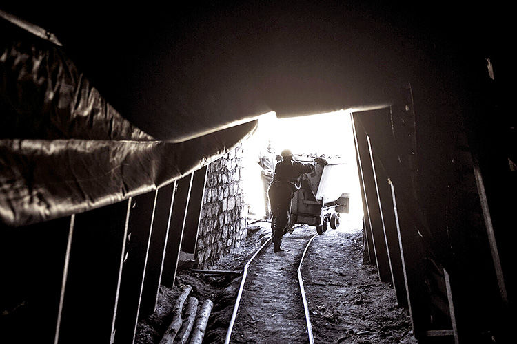 معدن زیر ضرب بودجه