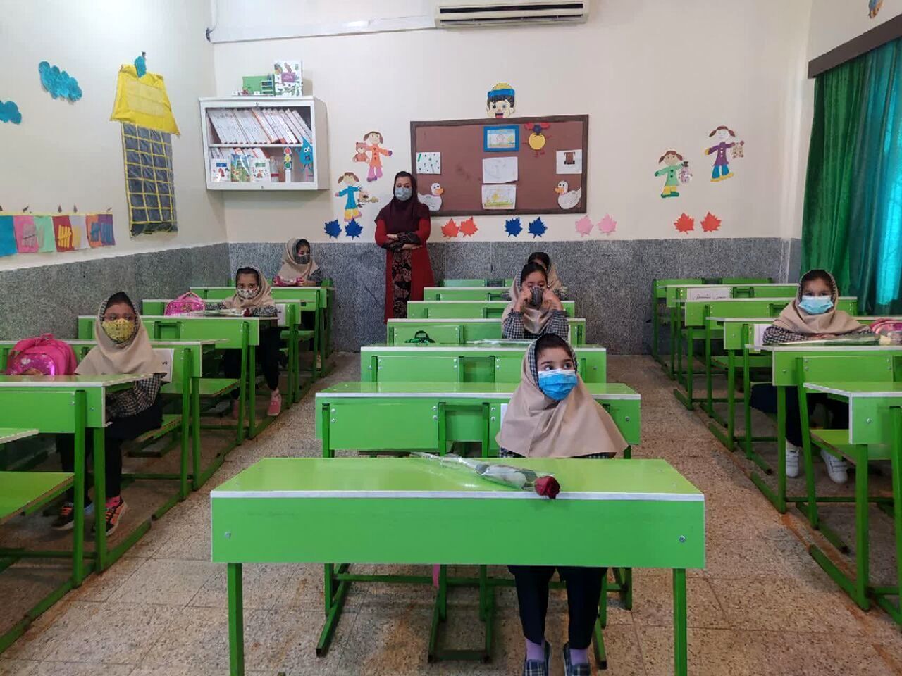حضور پزشکیان در این مدارس+ عکس