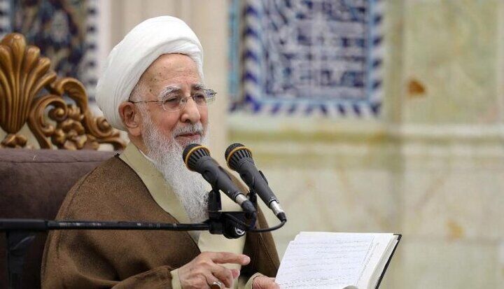 آیت الله جوادی آملی : حجاب زن حق الهی است و مربوط به خود، مرد و خانواده نیست