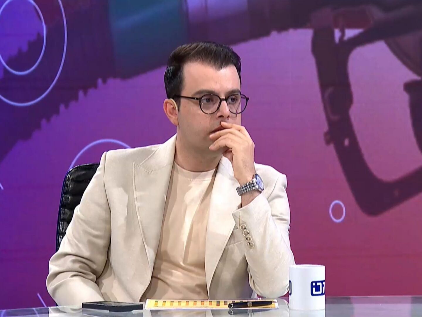 انتقاد از طرح  «تورم صفر»/ گلوانی: این طرح از پیش شکست‌خورده/ یارانه انرژی را نقدی به خانوار بدهید