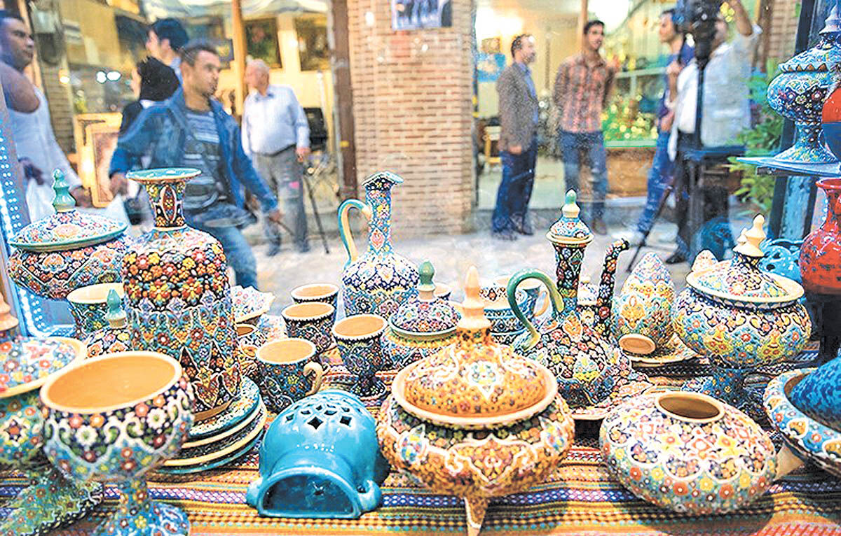 بازارچه صنایع‌دستی در ورودی شهرها ایجاد می‌شود