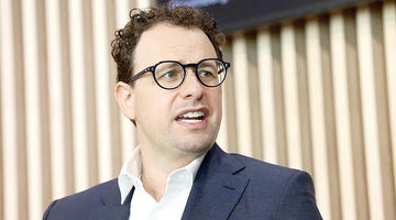 آشتی‌کنان آمودی با ترامپ؟