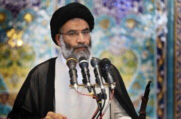 اظهارات تند یک امام جمعه درباره حجاب /تذکر حجاب دهید و نترسید!
