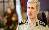 فرمانده کل ارتش: برای پیروزی می‌جنگیم/ آمریکایی‌ها هرگاه دست به جنایتی زده‌اند پاسخ قاطعانه دریافت کرده‌اند