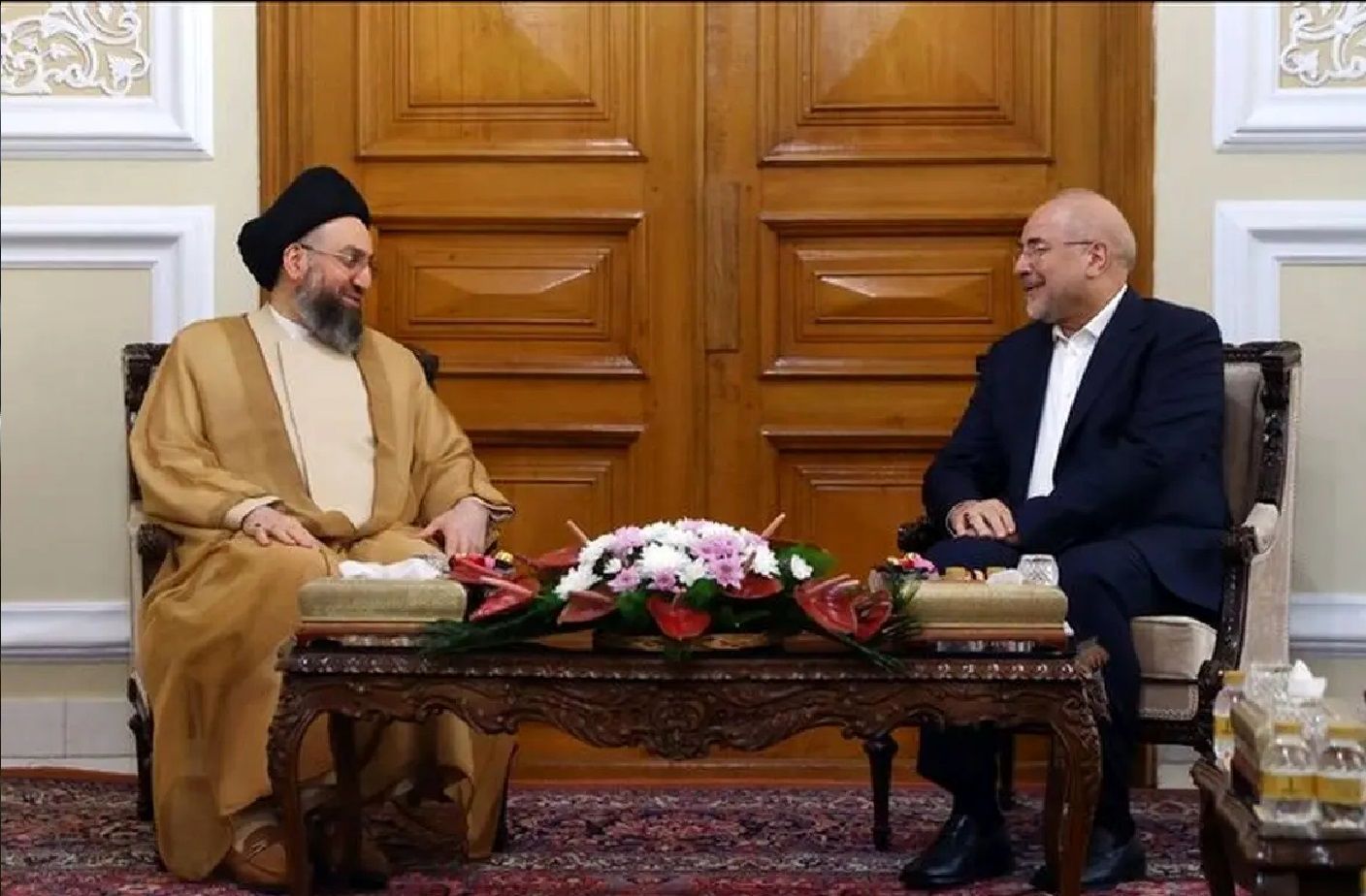 دیدار و گفتگوی سیدعمار حکیم با قالیباف در مجلس
