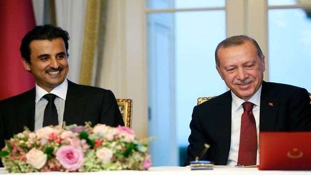 امیر قطر سرنوشت پایگاه ترکیه را مشخص کرد