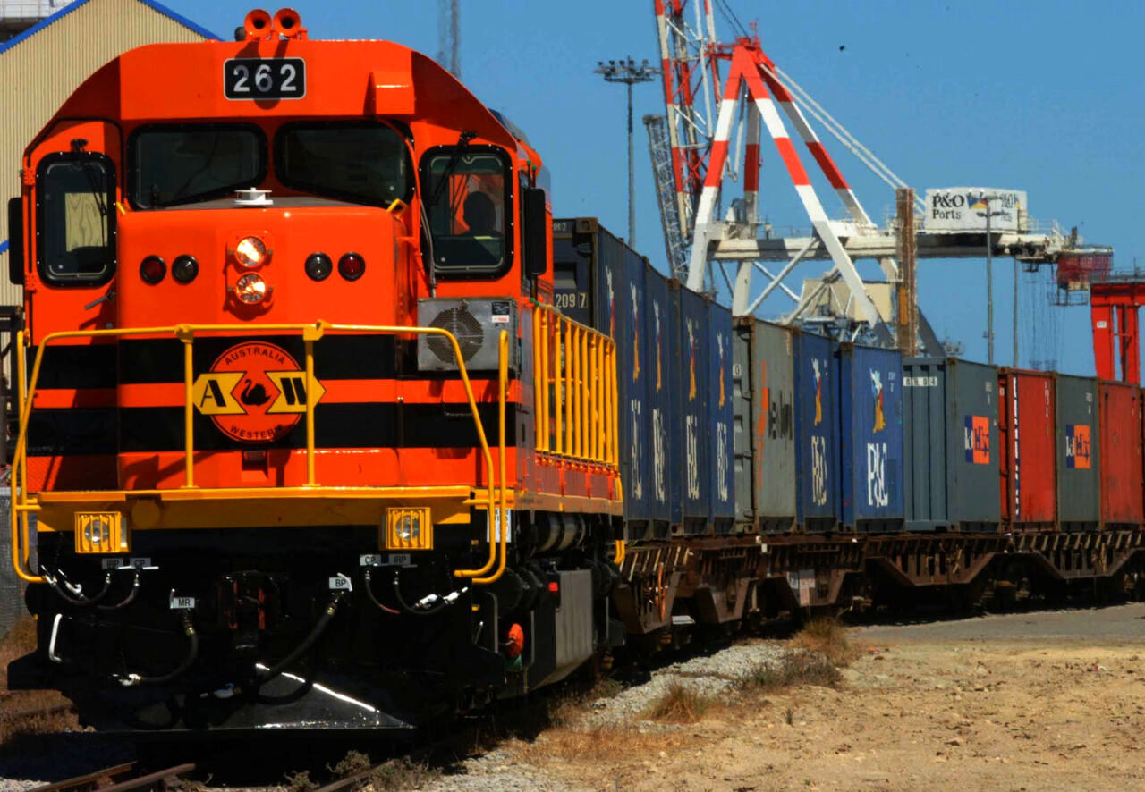 حمل و نقل بین‌المللی کالا از طریق راه آهن آذربایجان ۲۰ درصد افزایش یافت
