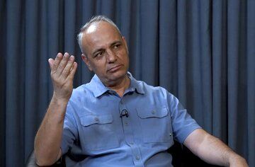 یادداشت کنایه‌آمیز زیدآبادی خطاب به فواد ایزدی / ممدانی هنوز درباره اسرائیل و دگرباشان نظر نداده است!