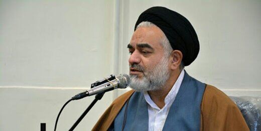 واکنش متفاوت عضو مجلس خبرگان به ماجرای توهین به رئیس جمهور