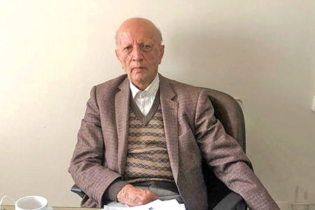 بی‌سواد بودند؛ اما بی‌دانش نبودند