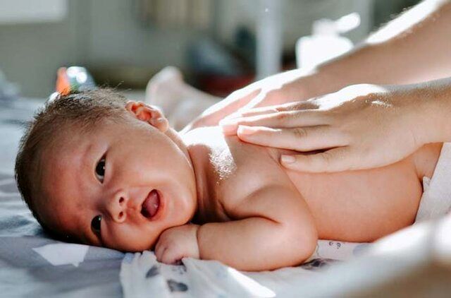 تاثیر تغذیه مادر بر کاهش کولیک نوزادان