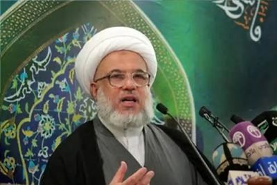 چه کسی در کربلا بر پیکر رهبر شهید انقلاب نماز می‌خواند؟
