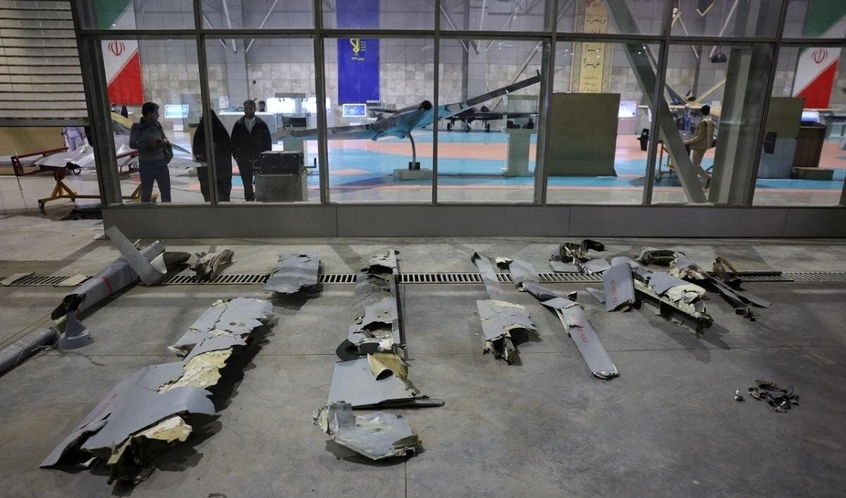 نمایش لاشه پهپادهای «هرون» و «هرمس» ارتش رژیم صهیونیستی