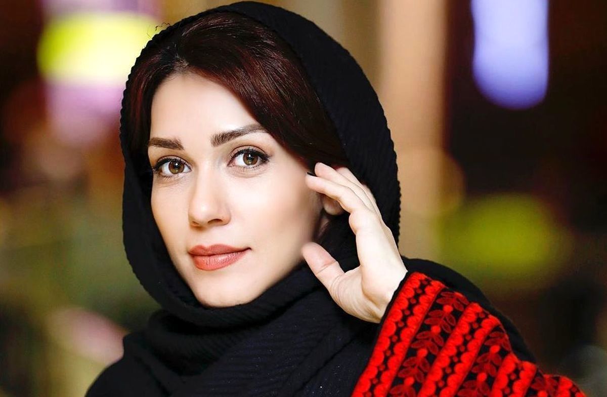 عکس خاص بازیگر زن ایرانی با لباس محلی