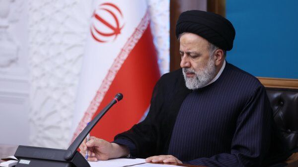 پیام تبریک رئیسی به تکواندوکاران نونهال دختر و پسر