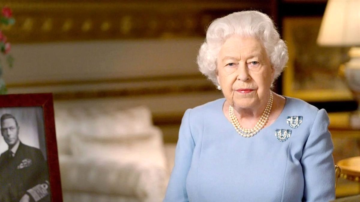 ملکه انگلیس در دوران خردسالی +عکس