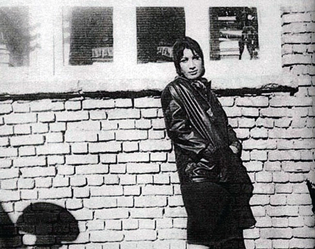 فروغ؛ عصیانِ واژه، تولدی دیگر