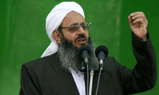 عصبانیت از مولوی عبدالحمید /رسانه اصولگرا: او در شرایط عادی قرار ندارد /علمای اهل سنت فعلا سکوت کرده اند
