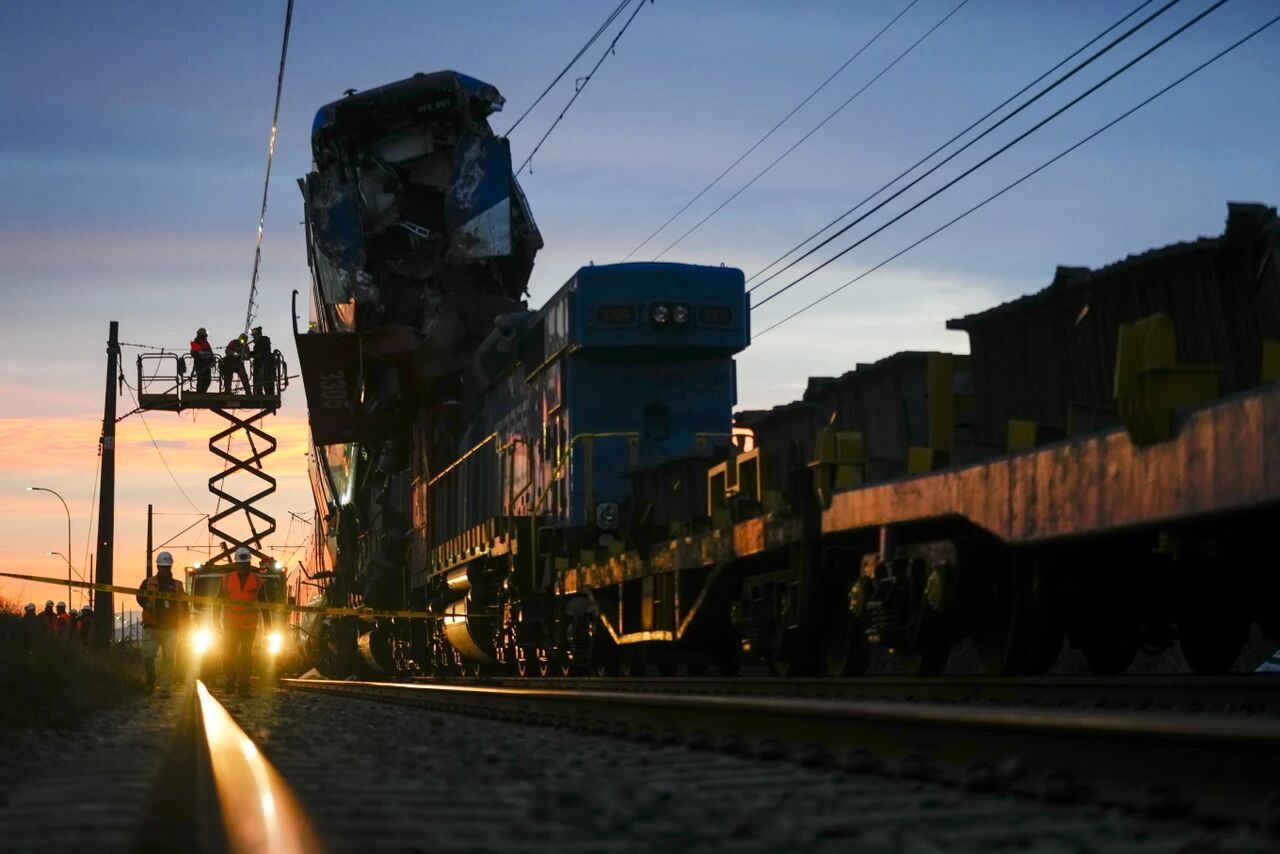 برخورد مرگبار دو قطار در شیلی / چند نفر کشته شدند؟