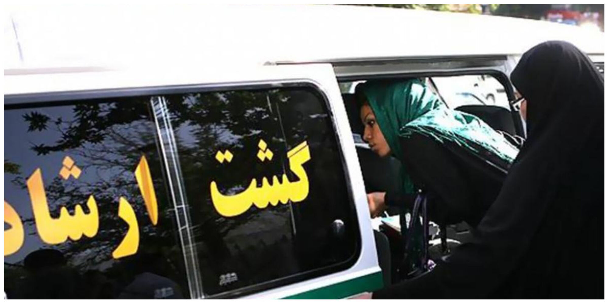 واکنش عجیب روزنامه زاکانی به بازگشت گشت ارشاد