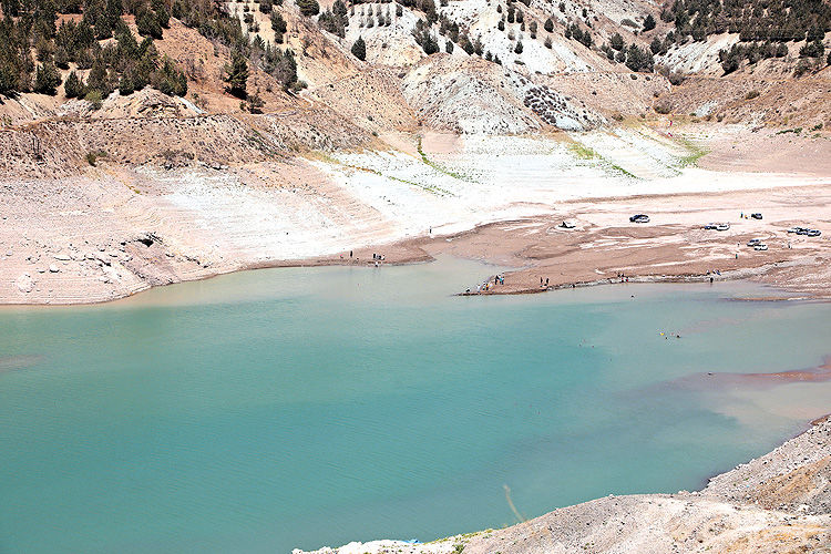 دو سال تا فاجعه آبی