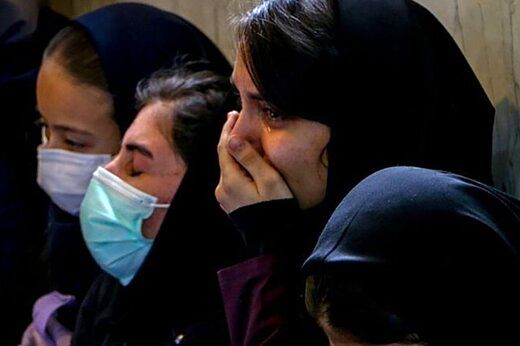 نماینده مجلس: با موضع‌گیری رهبر انقلاب درباره مسمومیت‌ها، نفَس «سوپرانقلابی‌ها» قطع شده