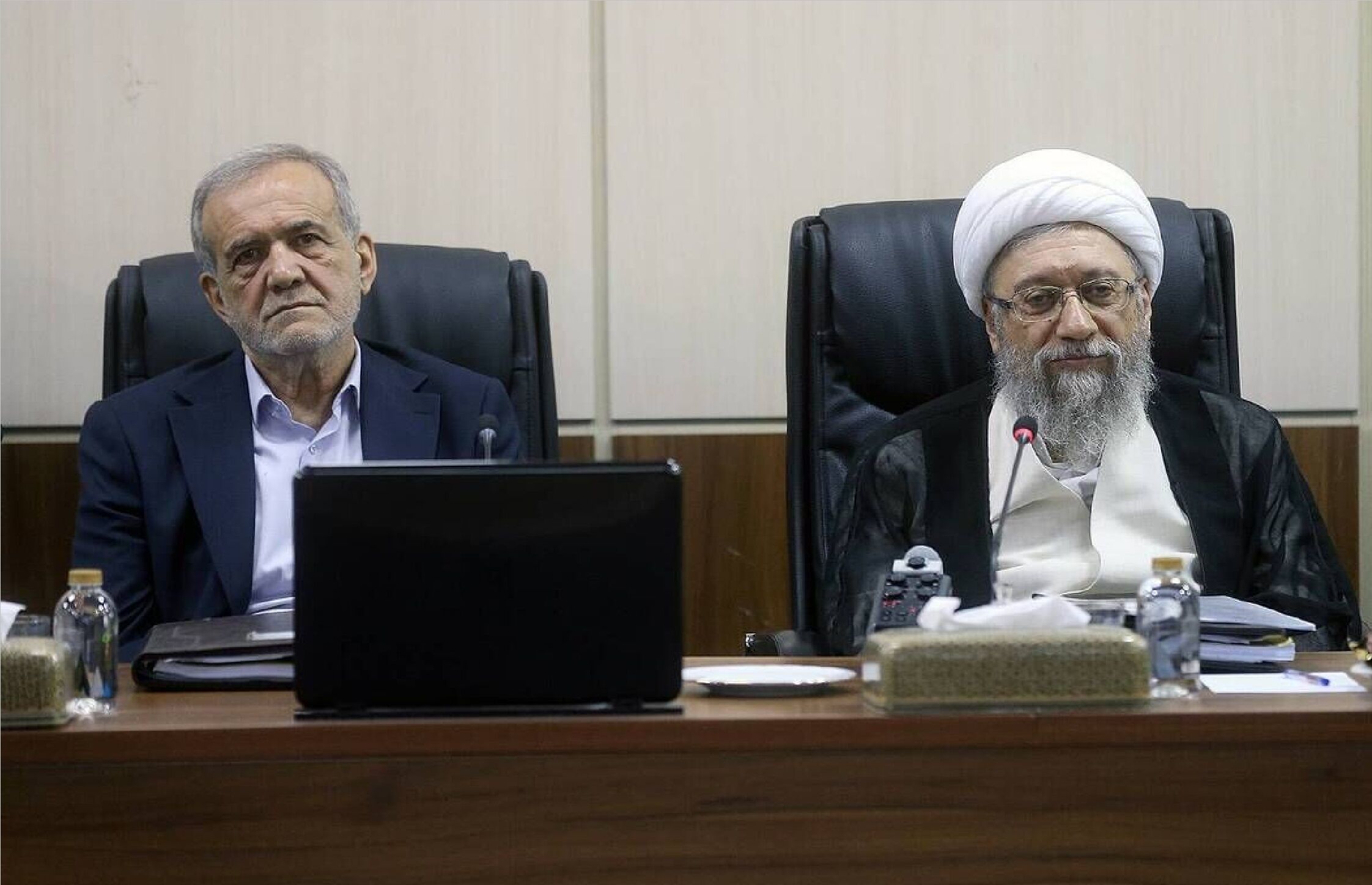 واکنش آیت الله آملی لاریجانی به اظهارات اخیر ترامپ علیه ایران