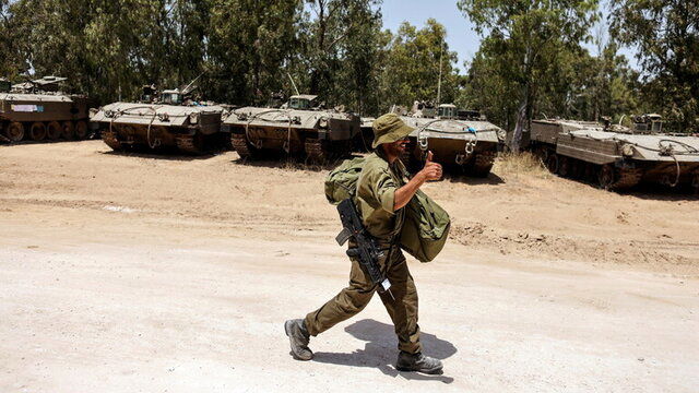 اسرائیل به مرز غزه تجهیزات نظامی فرستاد