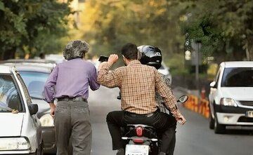 توصیه های مهم برای جلوگیری از سرقت تلفن همراه / کودکان و نوجوانان در تیررس سارقان هستند