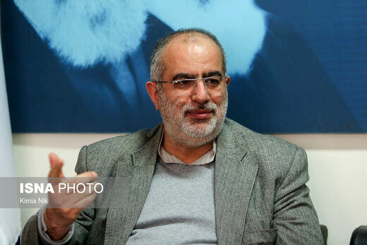 انتقاد حسام الدین آشنا به کیهان : دست بردارید!