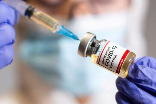پرستار آمریکایی بعد از تزریق واکسن فایزر کرونا گرفت