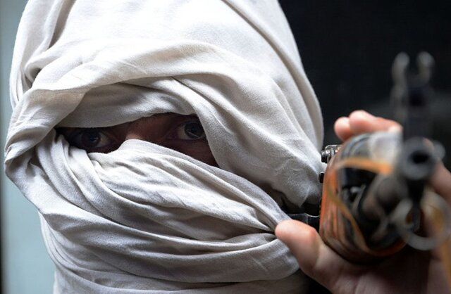 ادعای طالبان درباره سرنگون کردن بالگرد ارتش افغانستان