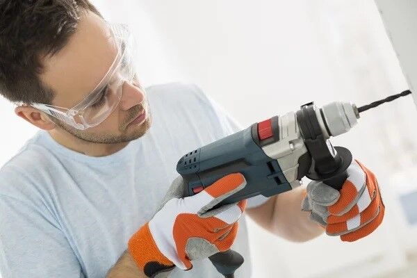 دریل شارژی یا برقی؟ آیا به زودی شاهد حذف ابزارهای برقی خواهیم بود؟