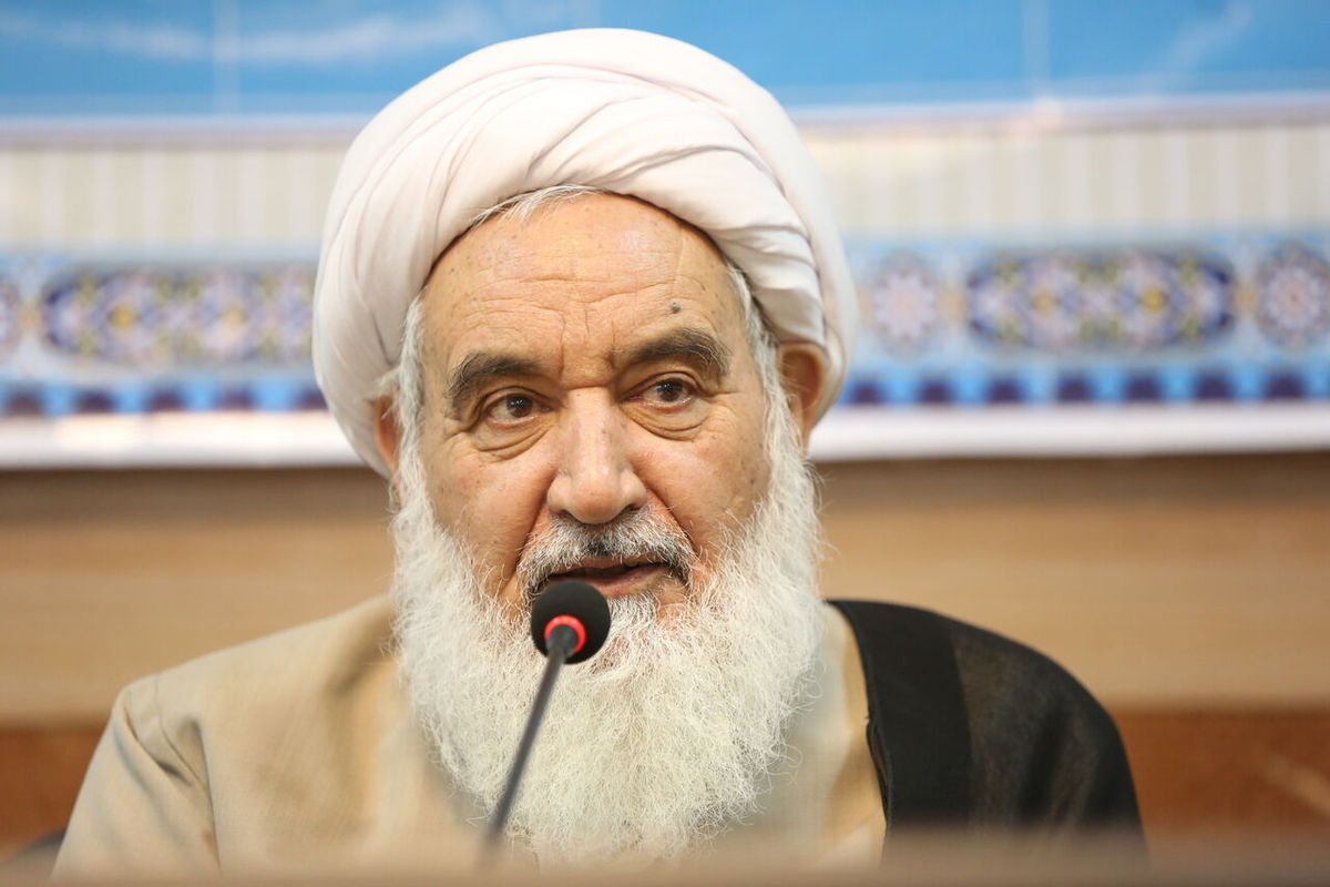 امام جمعه کرمانشاه : باید زمینه عفاف را مهیا کنیم