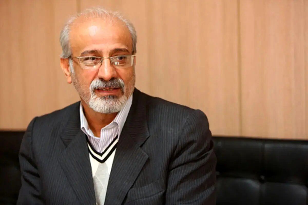 پشت پرده گرانی لبنیات/ فربد: سود واقعی تولیدکنندگان حدود ۵ درصد است / لبنیات قربانی تب برفکی و کمبود نهاده‌هاست!